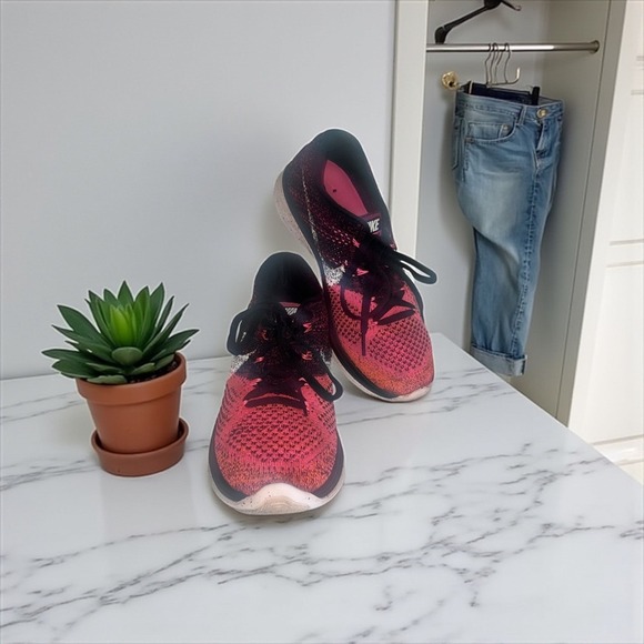 Nike Shoes - Nike Lunarlon‎ Running Shoes Women's Sneakers Athletic Pink Black Size 7